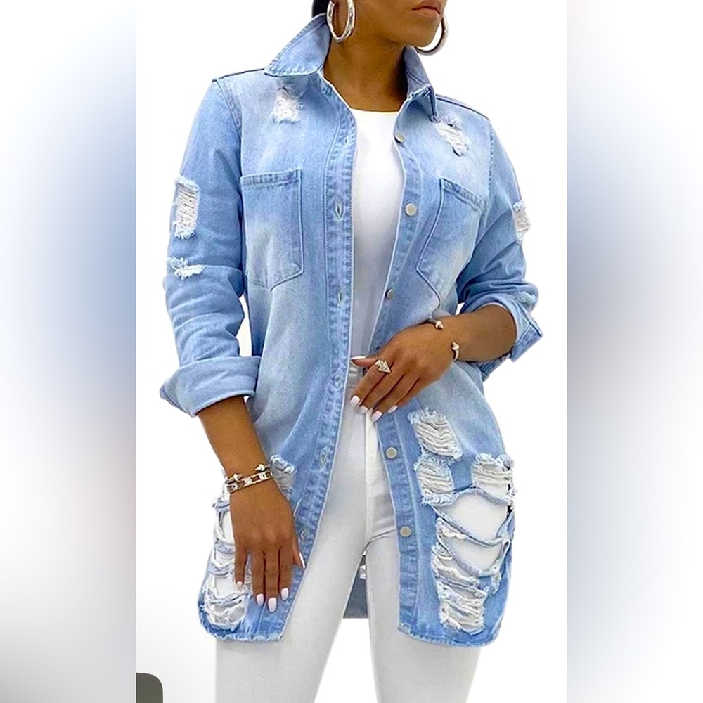 Distressed Denim Jacket| XL 💙| washed denim color
